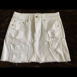 American Eagle NWT white mini skirt